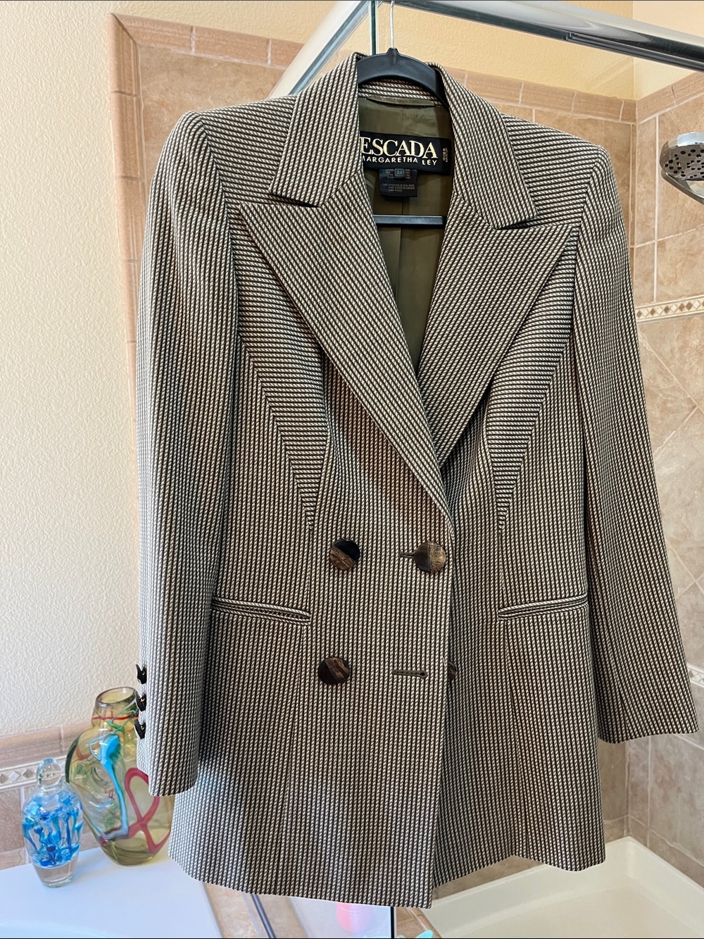 Escada Black and Cream Double-Breasted Houndstooth Blazer